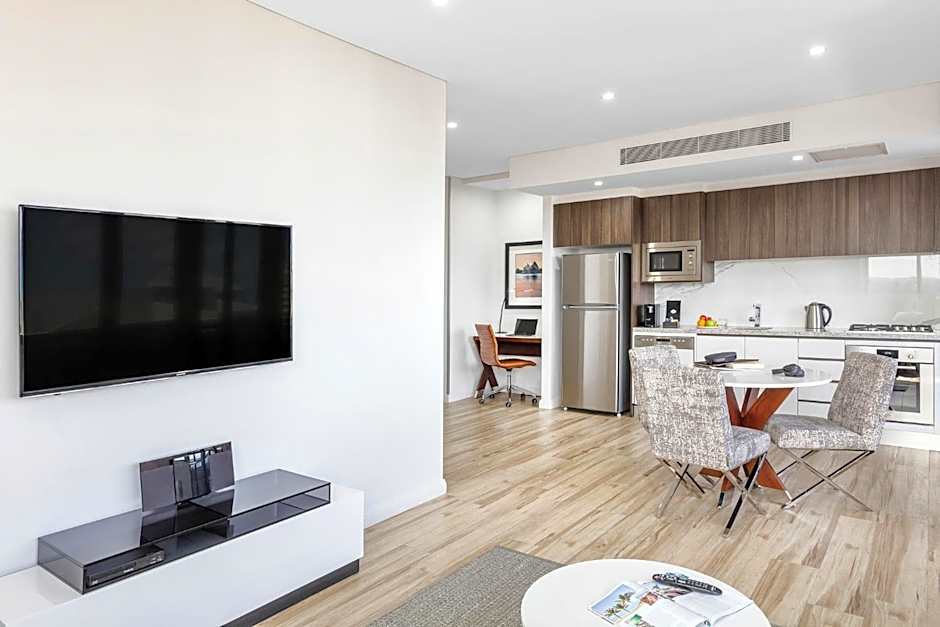 Meriton Suites Church Street, Parramatta