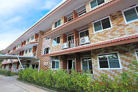 Baan Bangrak Residence