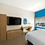 Holiday Inn Express & Suites Raleigh NE - Medical Ctr Area By IHG