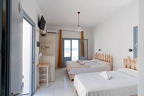 Triple Room with Sea View