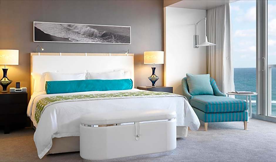 Boca Beach Club, A Waldorf Astoria Resort