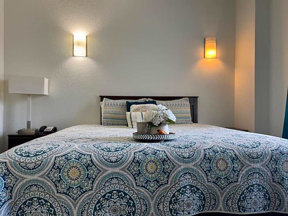 Athens Hotel & Suites