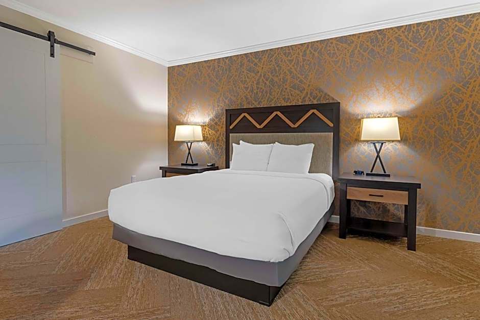 Best Western Plus Inn At The Vines