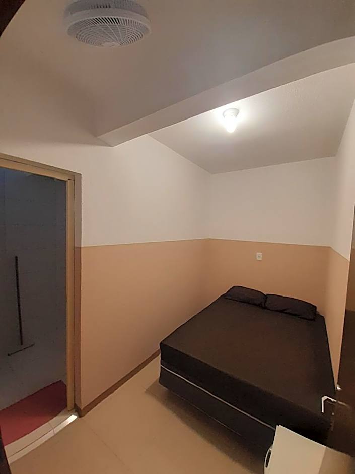 Portaria e circulação de hóspedes só até 23 horas - Reabre às 5 horas - Pousada Bem-te-vi Tompell