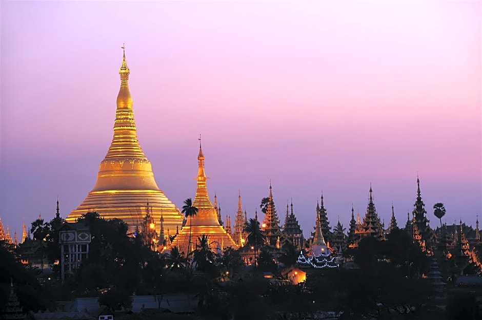 Royal Platinum Hotel