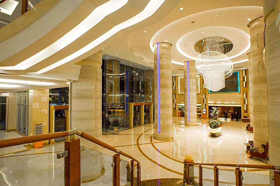 The Grand Fourwings Convention hotel (SHA Plus)