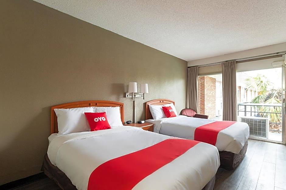 OYO Hotel Sumter SC Downtown