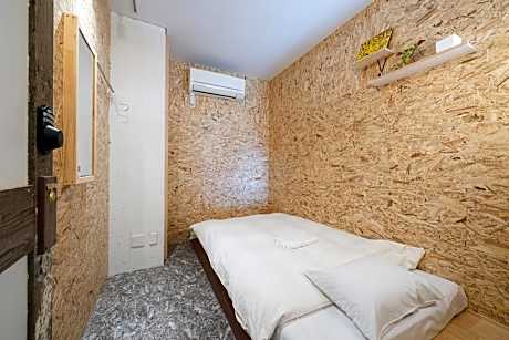 Single Room with Shared Shower and Toilet