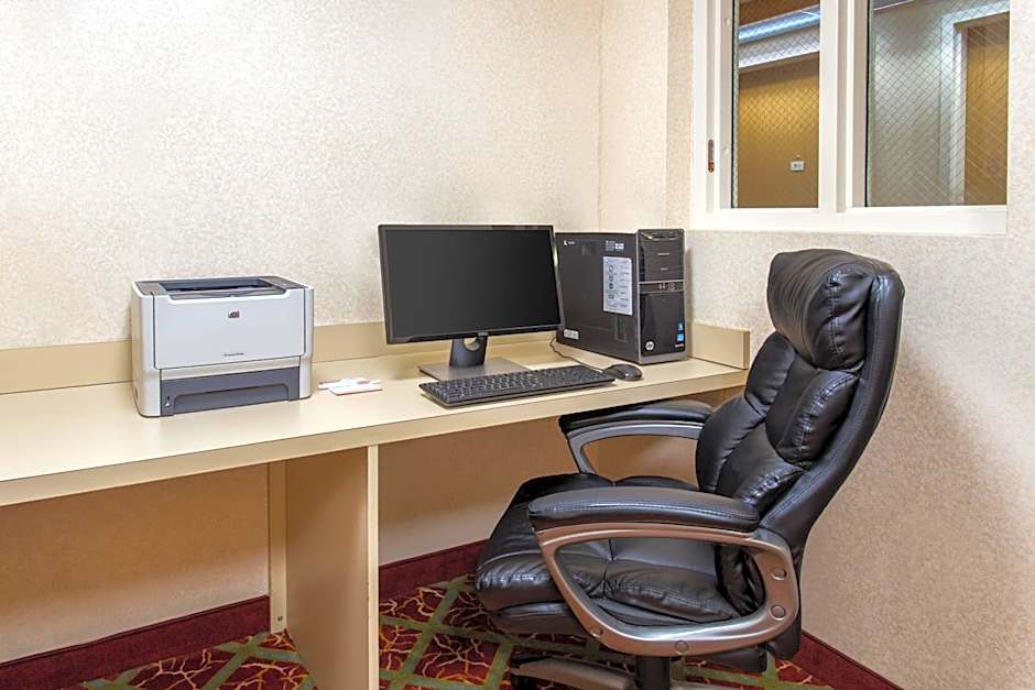 Hawthorn Suites by Wyndham Allentown-Fogelsville