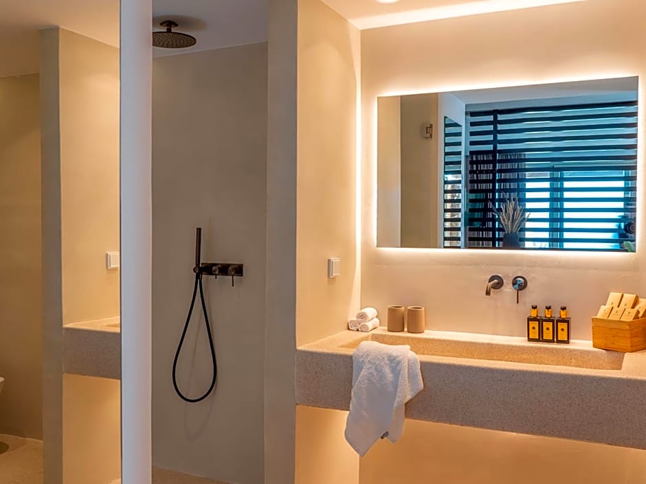 Mykonos Rocks Villas & Suites