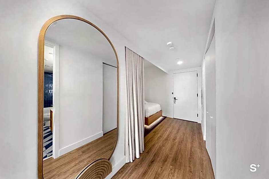 Gale Residence in Downtown Miami