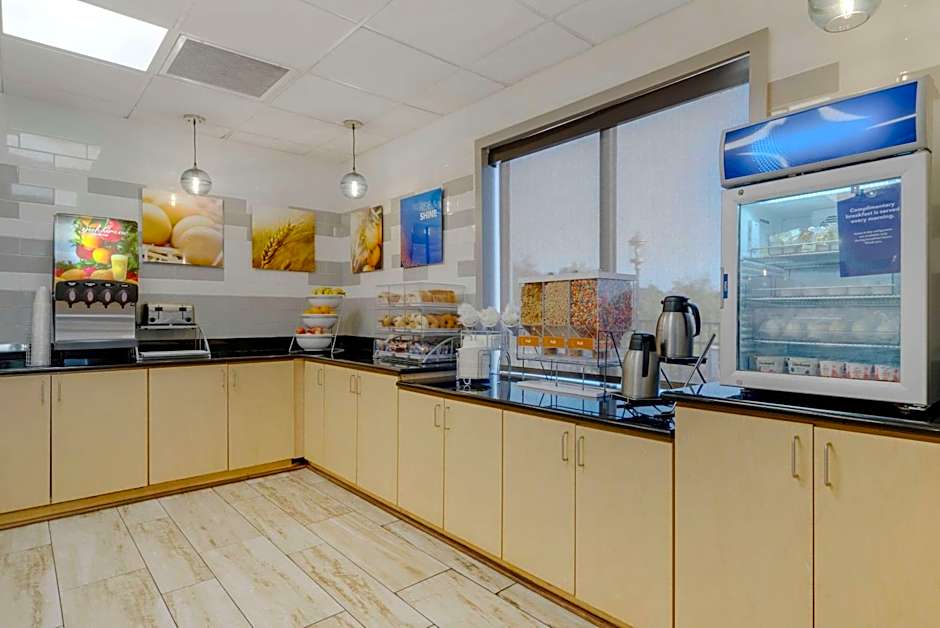 Comfort Suites Stockbridge