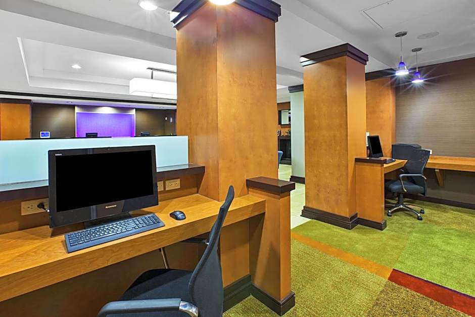 Fairfield Inn & Suites by Marriott Lexington North