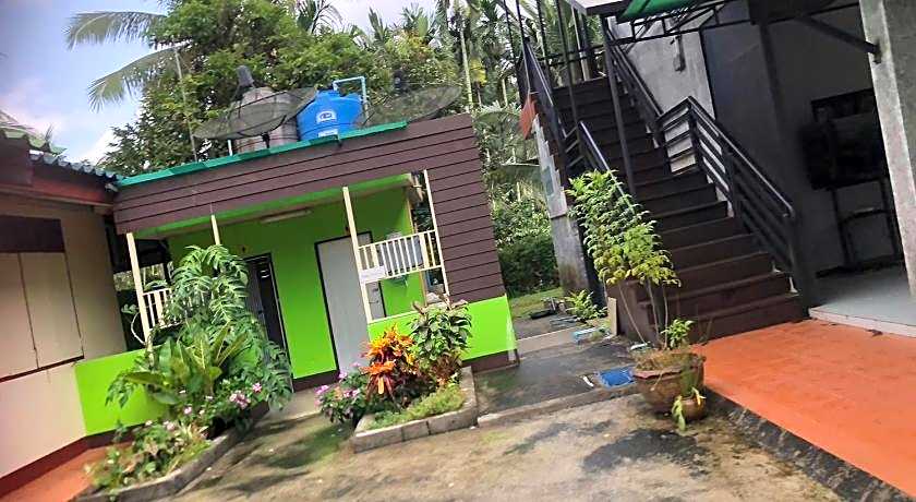 Green Happy Homestay 