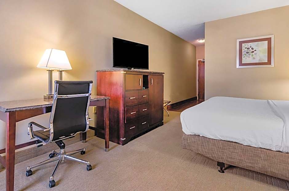 Best Western Plus Inn At Hunt Ridge