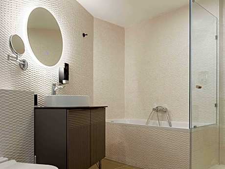 One Bedroom Apartment