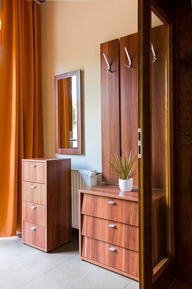 M1 Szekér Csárda Hotel és Étterem