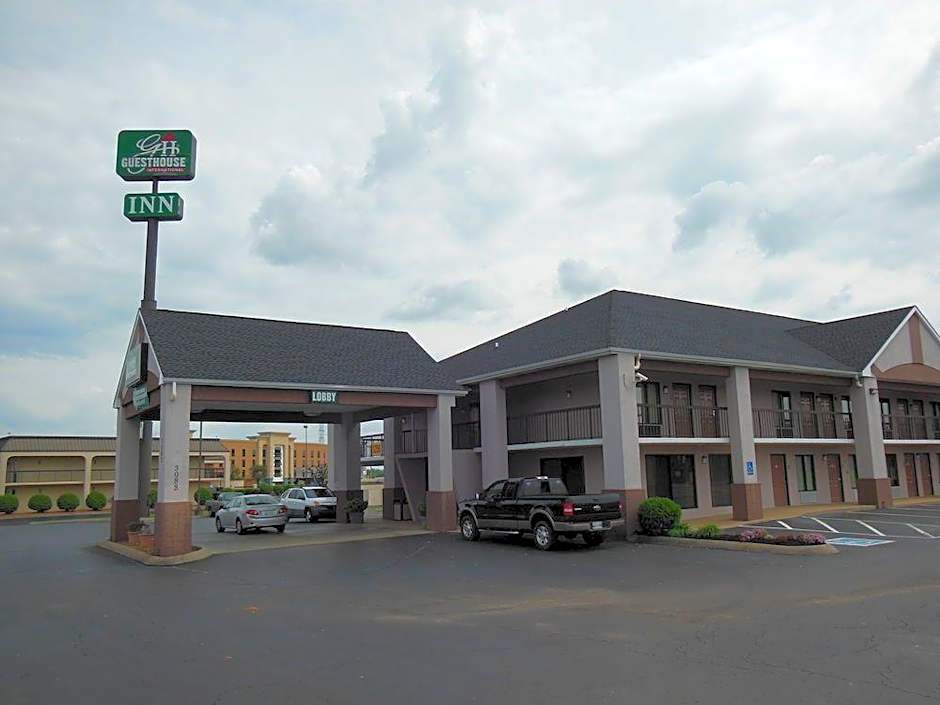 Clarksville Inn