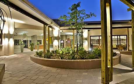 Cresta Maun Hotel