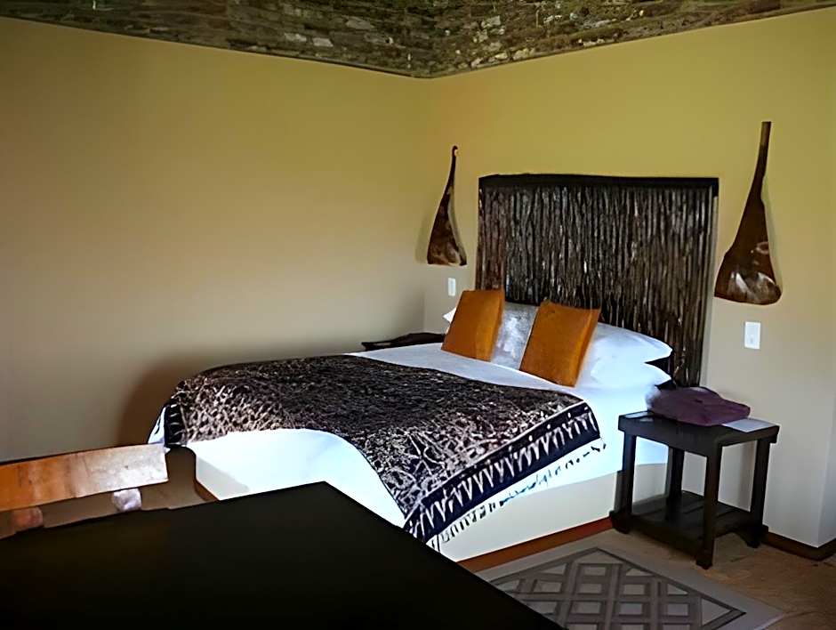 African Flair Country Lodge