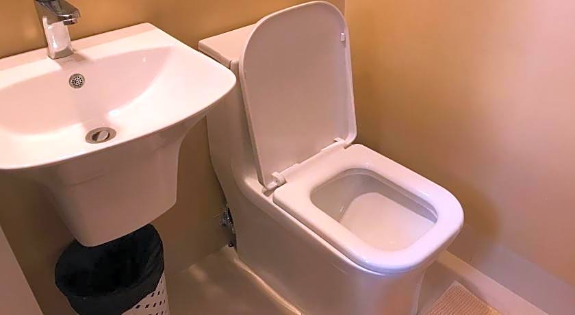 Babylon Oslob Coast Guesthouse