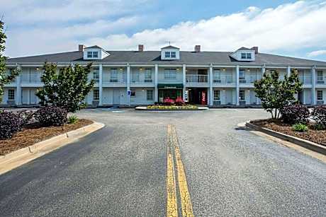 Quality Inn Waynesboro