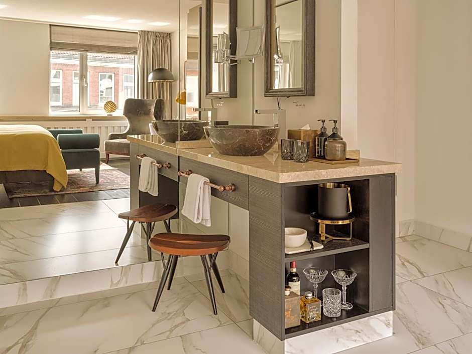 The Nikolai Hamburg - Leonardo Limited Edition