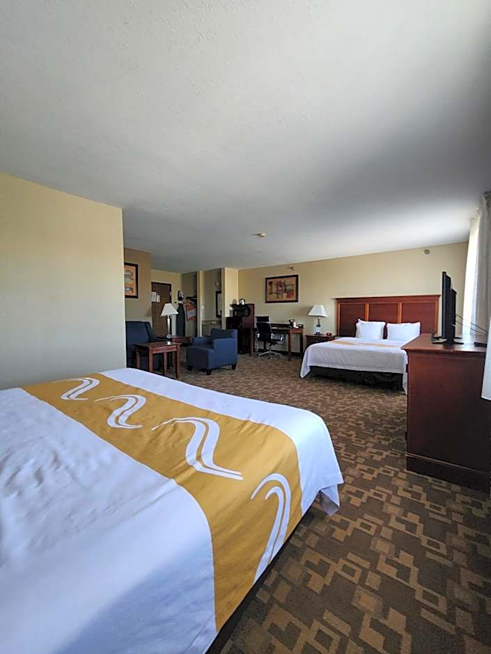 Quality Inn I-70 at Wanamaker