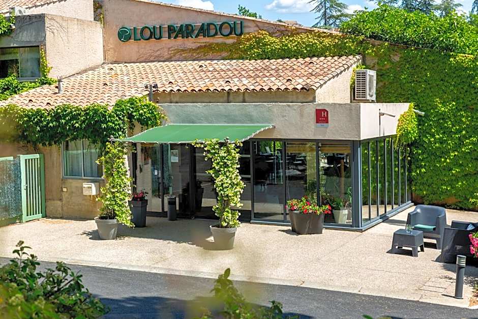 Hôtel & Résidence Lou Paradou Gréoux Les Bains