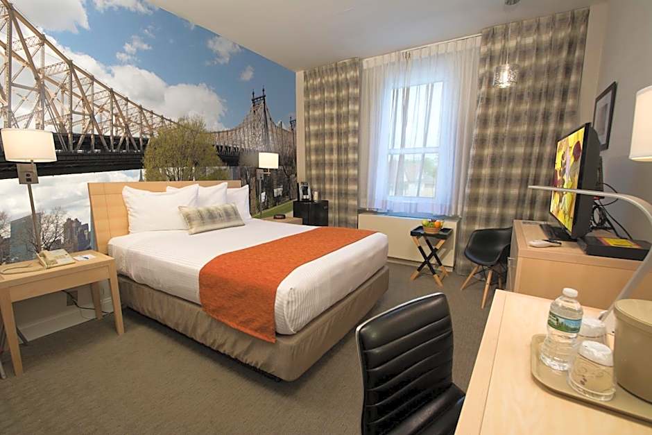 Adria Hotel And Conference Center