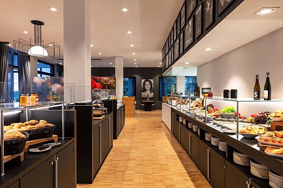 Vienna House by Wyndham Ernst Leitz Wetzlar