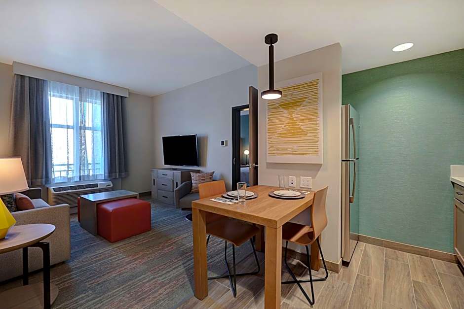 Homewood Suites by Hilton Santa Clarita/Valencia, CA