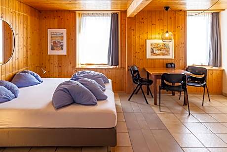 Family Room with Lake View