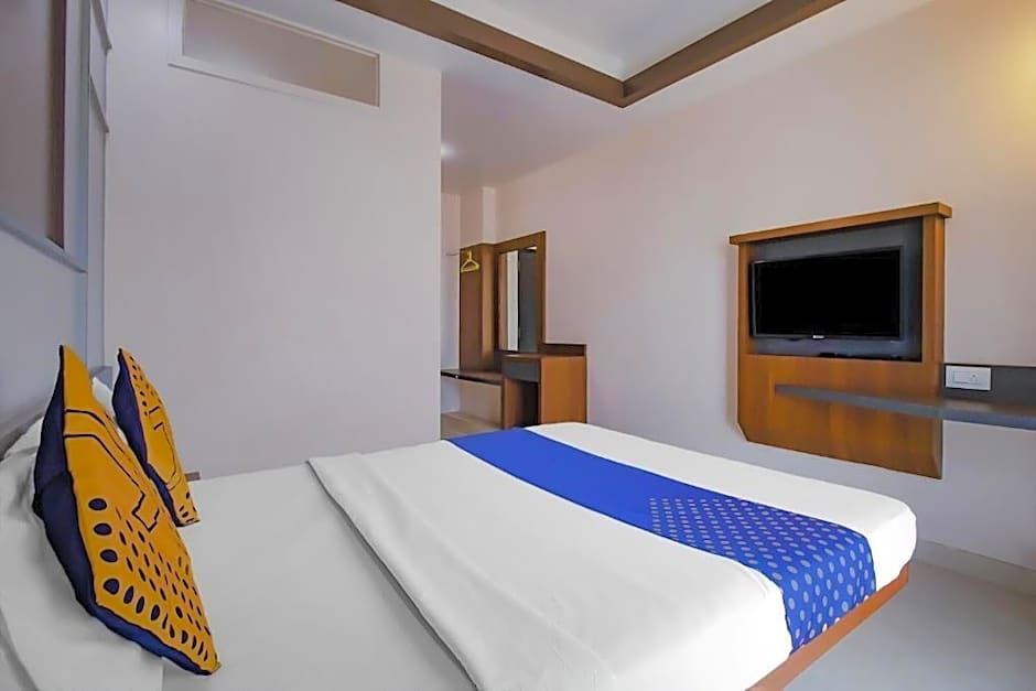 Royal Regency Lodge