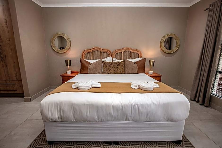 Bushbaby Valley Lodge