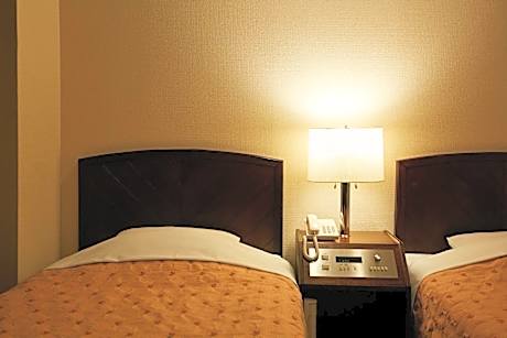 Room with Tatami Area "Cortina Room" - Early Check in (14:00) & Late Check out (11:00)