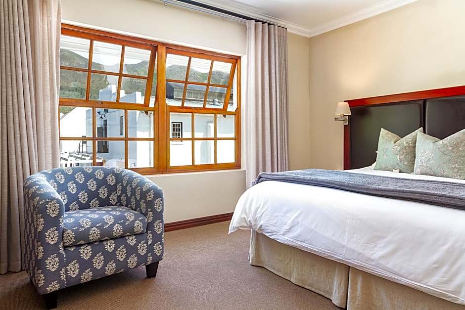 Noordhoek Village Hotel
