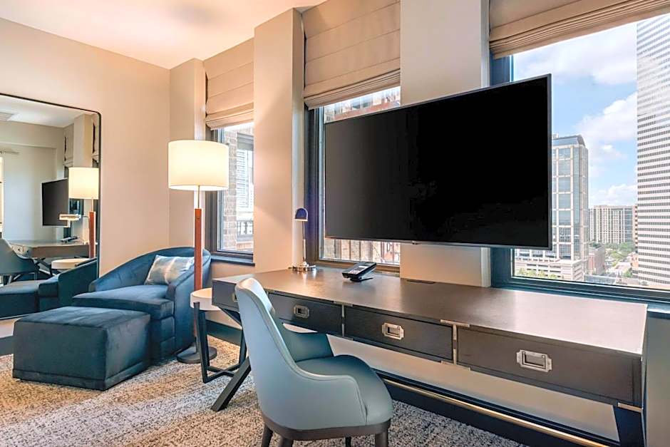 Cambria Hotel Houston Downtown Convention Center