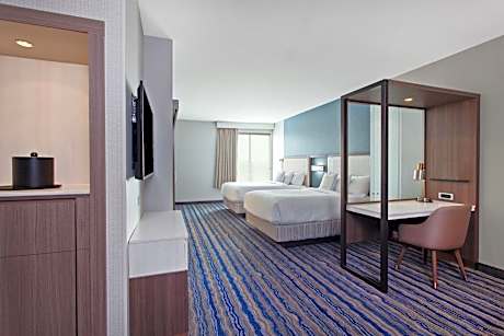 Suite, 2 Queen Beds (Mobility Accessible, Roll-In Shower) (2 Queen Beds)
