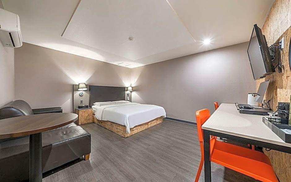 26 Hotel Pyeongchon