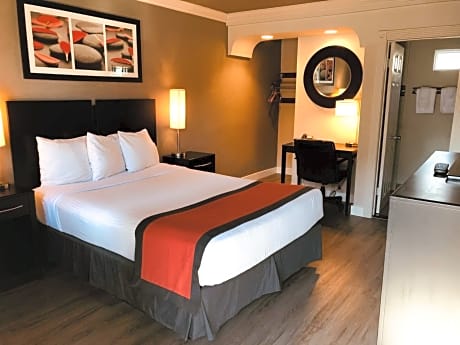 Queen Room