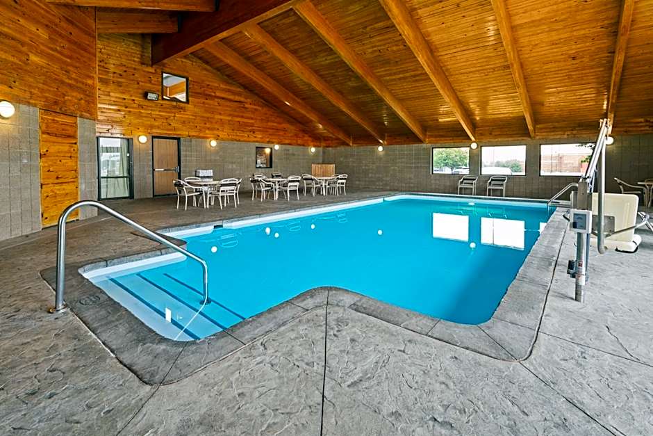 AmericInn by Wyndham Bismarck