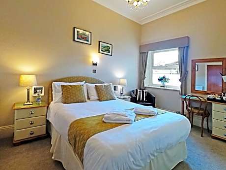 Compact Double Room