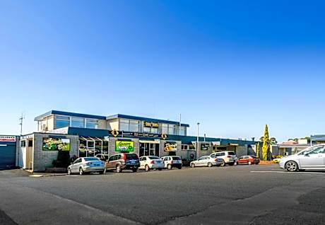 Top of the Town Hotel Motel