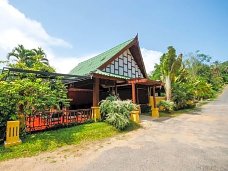 Baan Panwa Resort