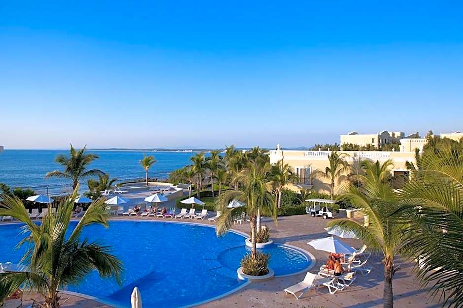 Pueblo Bonito Emerald Luxury Villas & Spa - All Inclusive