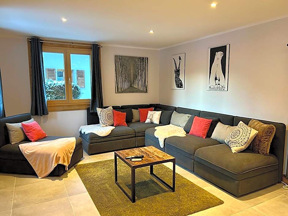 The Castle, 10 Bedroom Chalet, Chamonix Centre