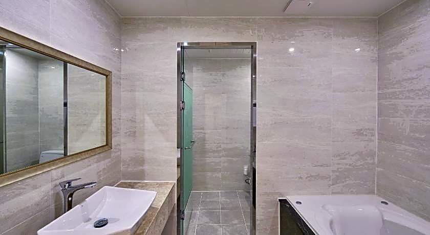 Gwangju Madrid Hotel (Korea Quality)