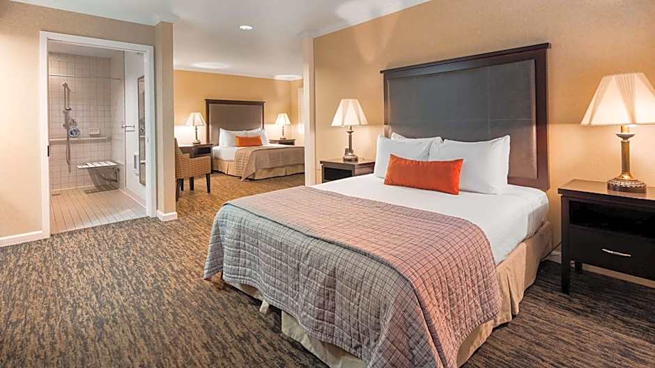 Best Western Plus Humboldt Bay Inn