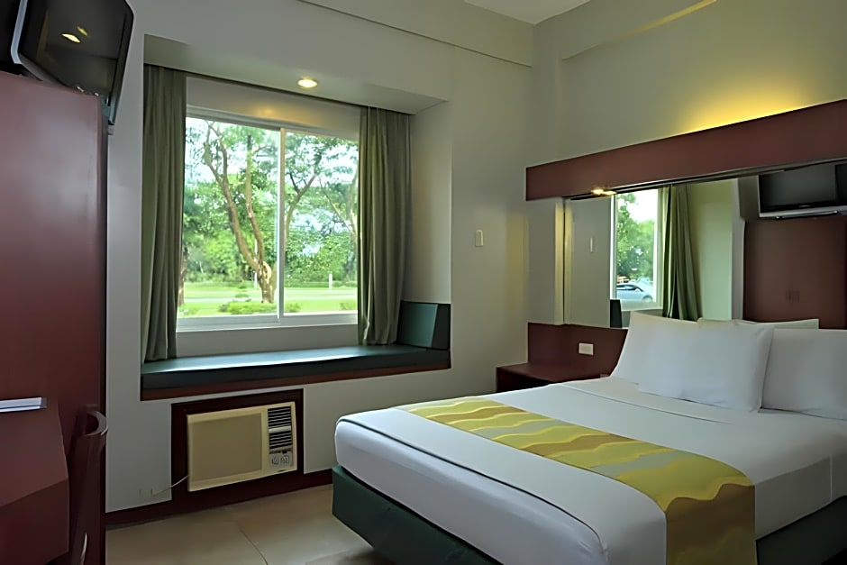 Microtel by Wyndham Tarlac